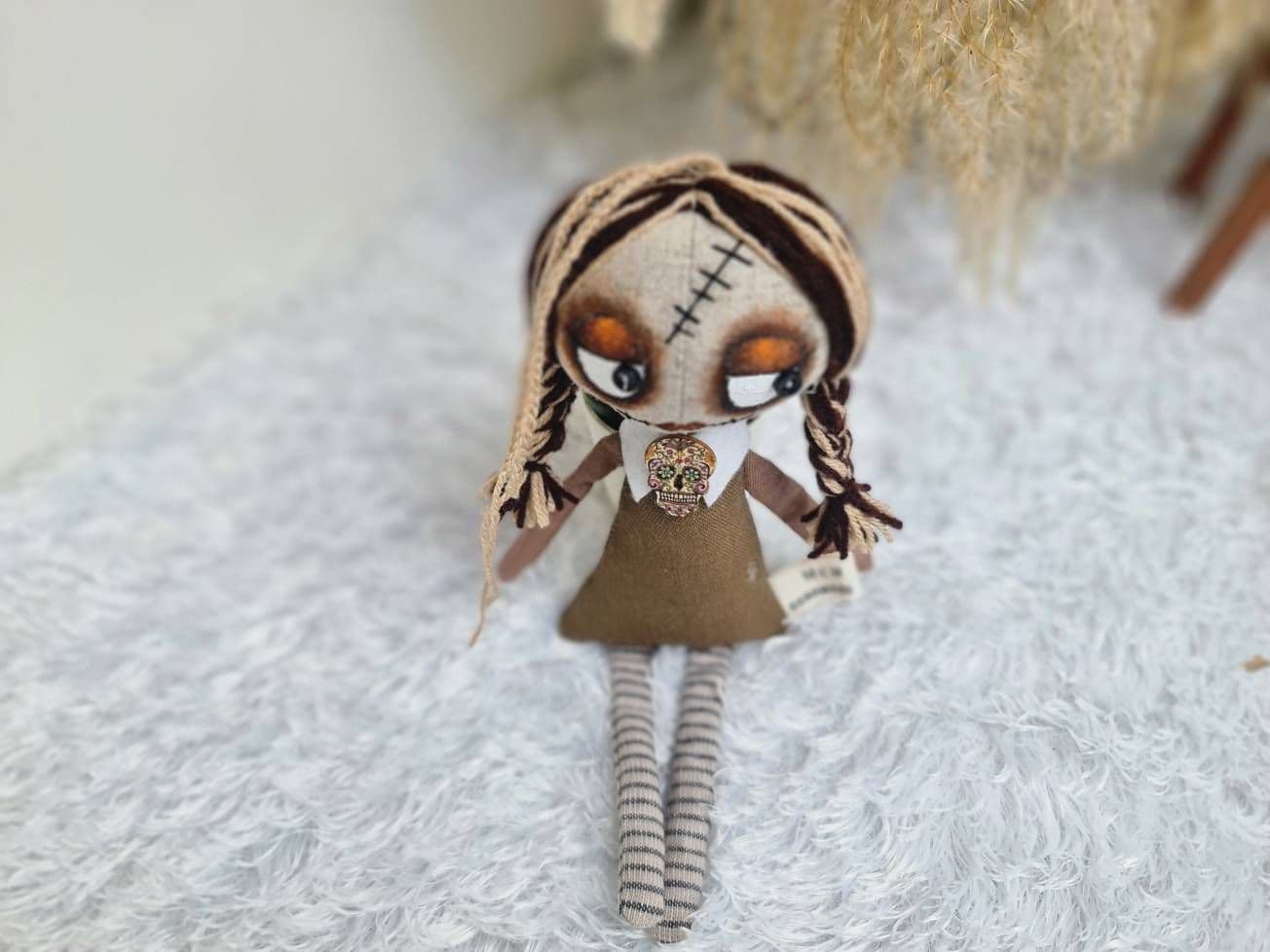 WEDNESDAY LOVELY DOLLS - Image 3